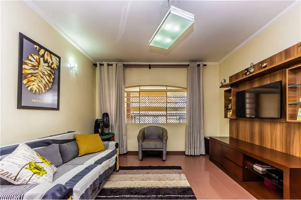 Foto 2 de Casa com 4 quartos à venda, 190m2 em Vila Dalila, São Paulo - SP