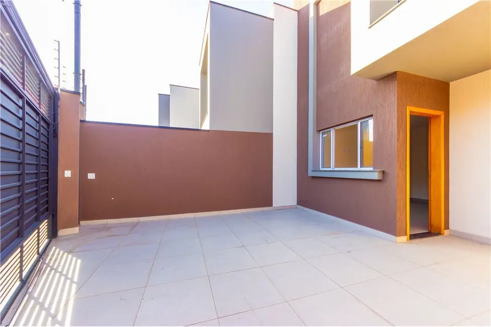 Foto 2 de Casa com 2 quartos à venda, 73m2 em Jardim das Oliveiras, São Paulo - SP