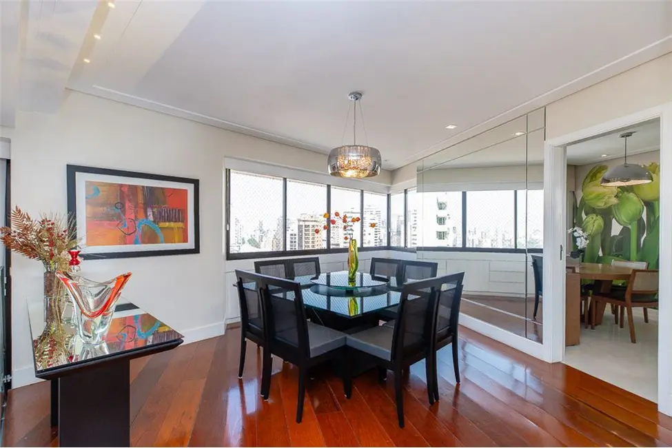 Foto 9 de Apartamento com 4 quartos à venda, 247m2 em Aclimação, São Paulo - SP