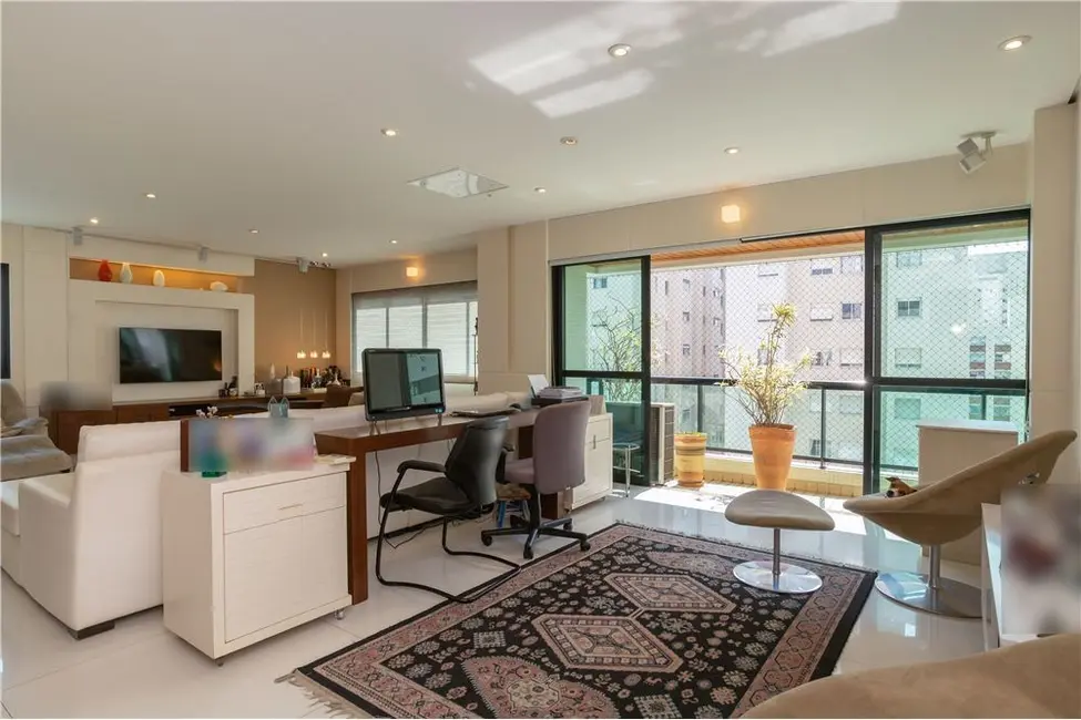 Foto 4 de Apartamento com 4 quartos à venda, 235m2 em Aclimação, São Paulo - SP