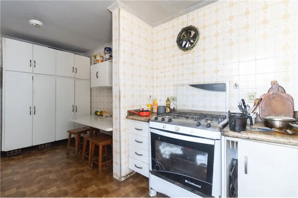 Casa com 4 quartos à venda, 200m2 em Cambuci, São Paulo - SP - imagem 6 Foto 6 de Casa com 4 quartos à venda, 200m2 em Cambuci, São Paulo - SP