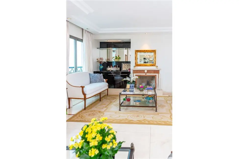 Apartamento com 4 quartos à venda, 280m2 em Campo Belo, São Paulo - SP - imagem 9 Foto 9 de Apartamento com 4 quartos à venda, 280m2 em Campo Belo, São Paulo - SP