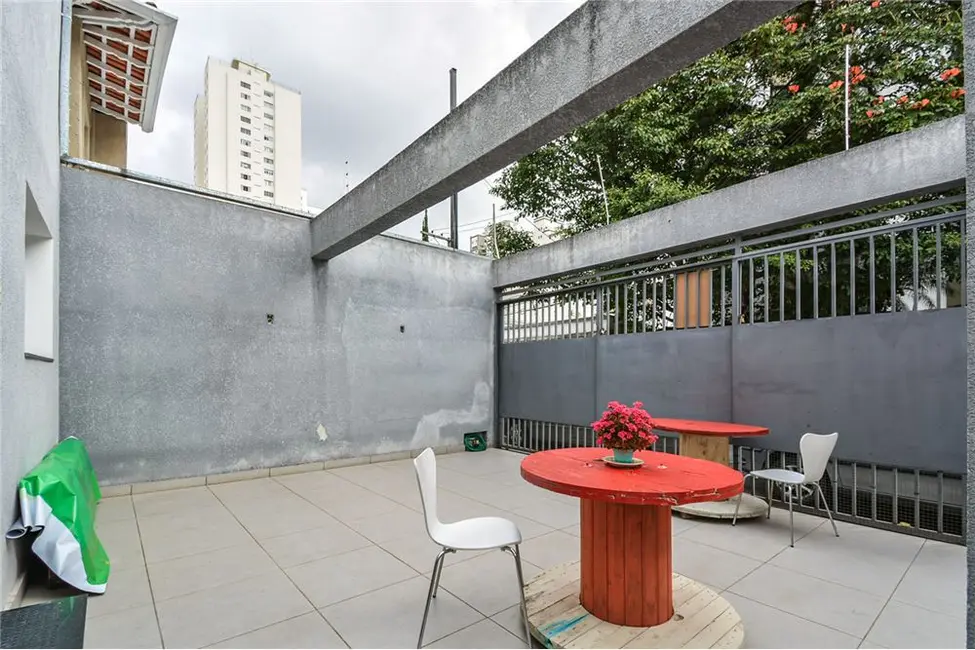 Foto 1 de Casa com 6 quartos à venda, 200m2 em Campo Belo, São Paulo - SP