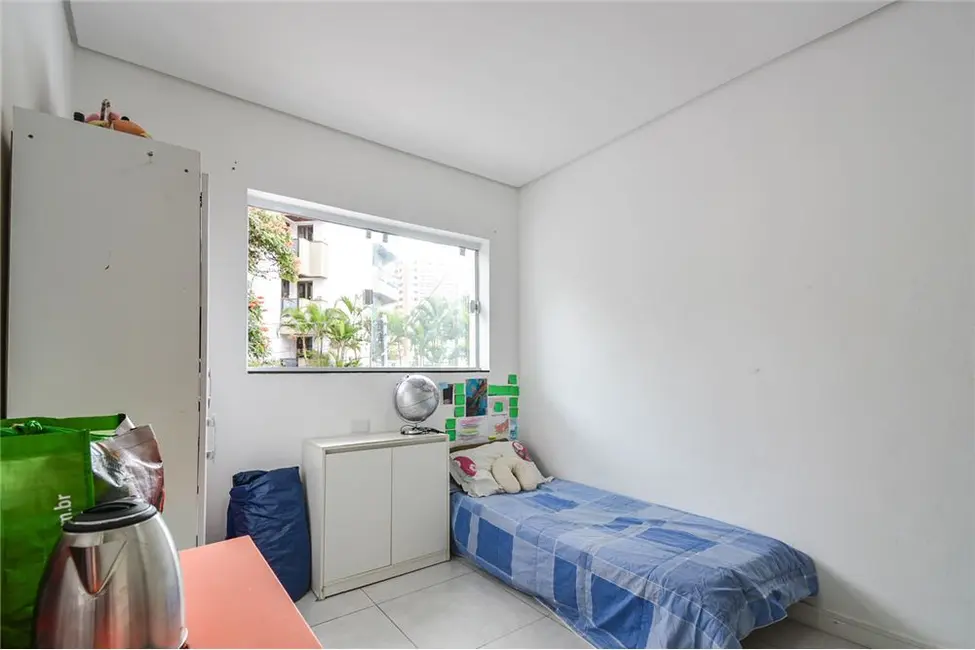 Foto 9 de Casa com 6 quartos à venda, 200m2 em Campo Belo, São Paulo - SP