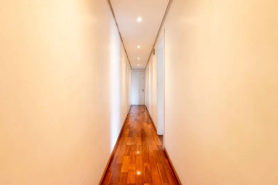 Apartamento com 3 quartos à venda, 240m2 em Higienópolis, São Paulo - SP - imagem 6 Foto 6 de Apartamento com 3 quartos à venda, 240m2 em Higienópolis, São Paulo - SP