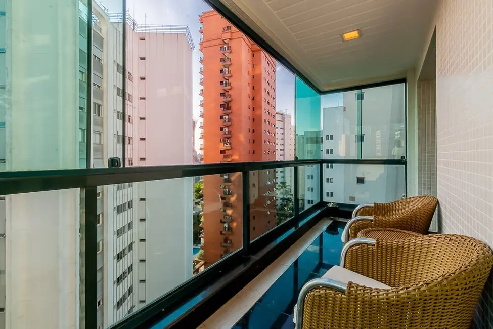 Apartamento com 4 quartos à venda, 202m2 em Higienópolis, São Paulo - SP - imagem 3 Foto 3 de Apartamento com 4 quartos à venda, 202m2 em Higienópolis, São Paulo - SP