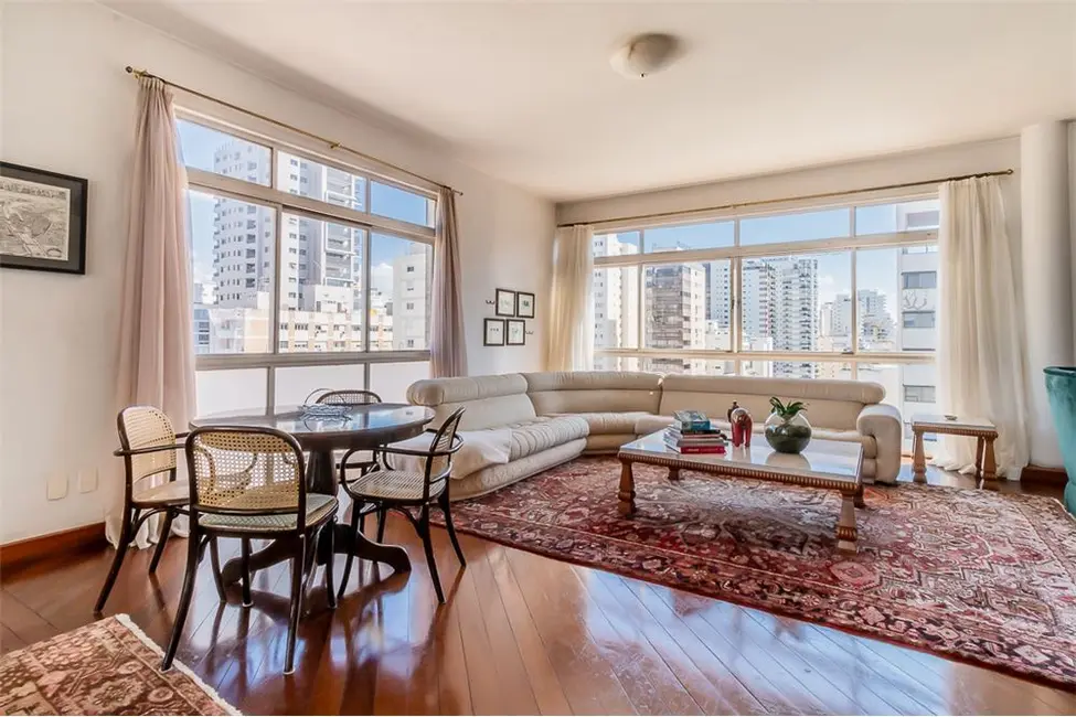 Foto 2 de Apartamento com 3 quartos à venda, 243m2 em Higienópolis, São Paulo - SP