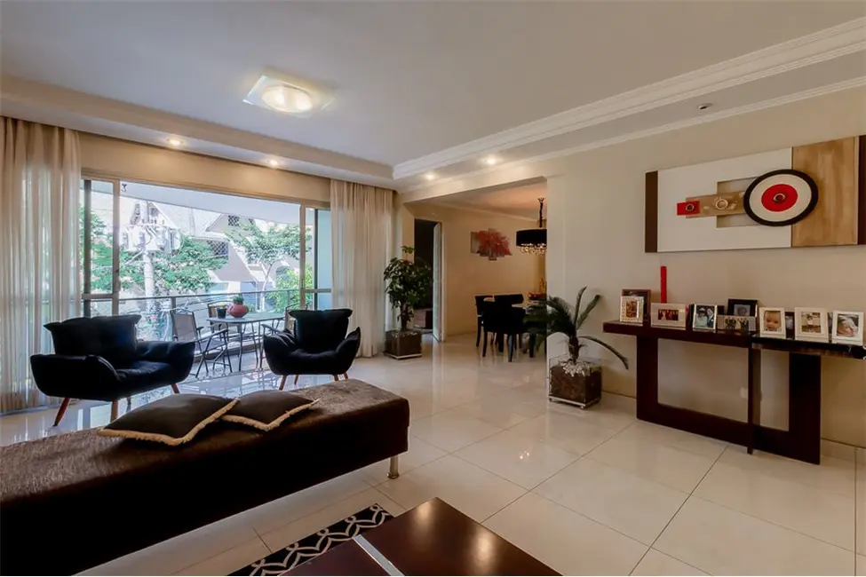 Apartamento com 4 quartos à venda, 191m2 em Higienópolis, São Paulo - SP - imagem 3 Foto 3 de Apartamento com 4 quartos à venda, 191m2 em Higienópolis, São Paulo - SP