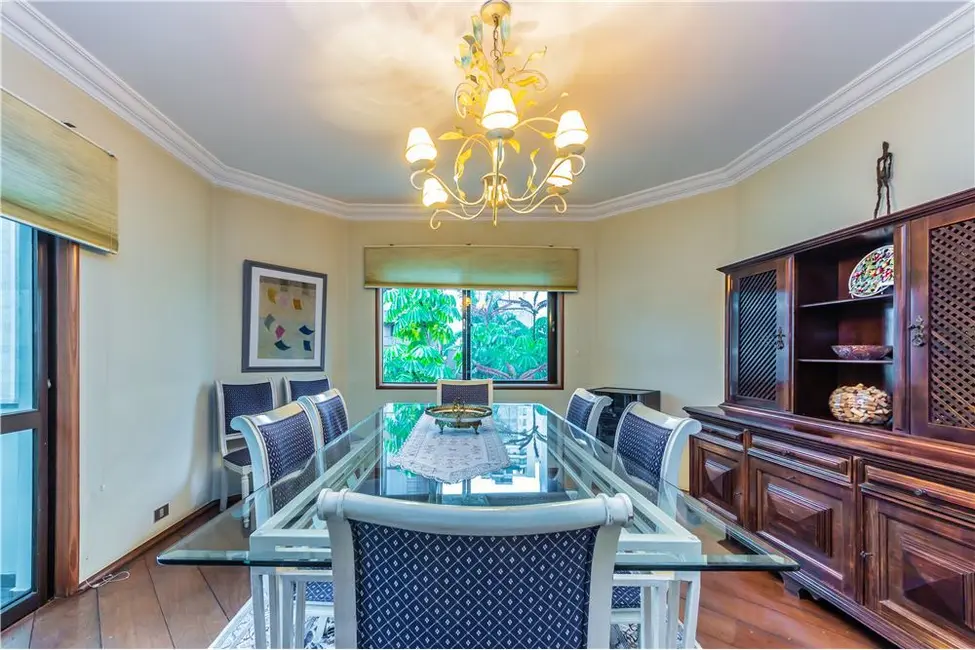 Foto 6 de Apartamento com 4 quartos à venda, 231m2 em Itaim Bibi, São Paulo - SP