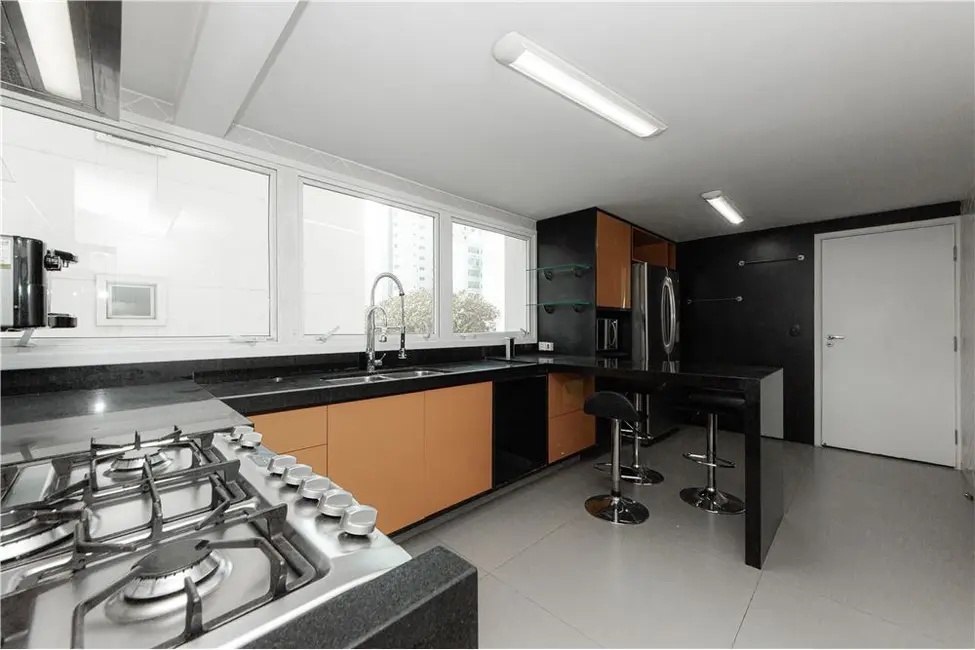 Apartamento com 3 quartos à venda, 149m2 em Itaim Bibi, São Paulo - SP - imagem 9 Foto 9 de Apartamento com 3 quartos à venda, 149m2 em Itaim Bibi, São Paulo - SP