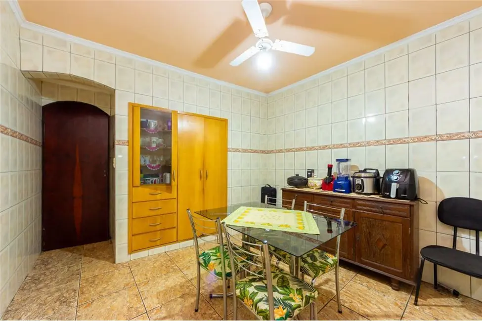 Casa com 5 quartos à venda, 189m2 em Itaquera, São Paulo - SP - imagem 5 Foto 5 de Casa com 5 quartos à venda, 189m2 em Itaquera, São Paulo - SP