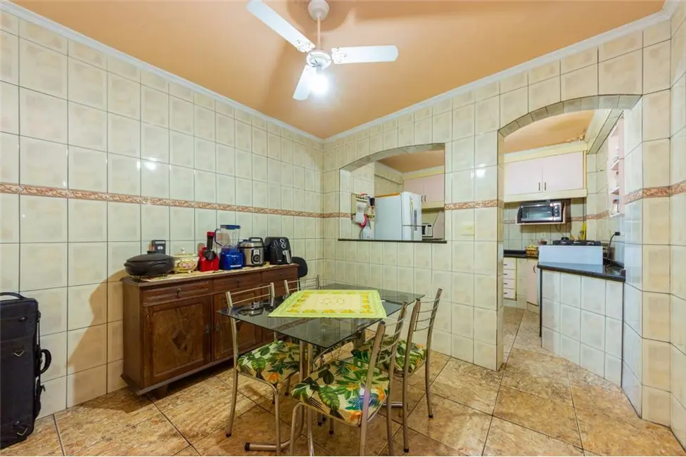 Casa com 5 quartos à venda, 189m2 em Itaquera, São Paulo - SP - imagem 2 Foto 2 de Casa com 5 quartos à venda, 189m2 em Itaquera, São Paulo - SP