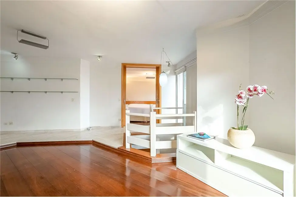 Cobertura com 3 quartos à venda, 287m2 em Moema, São Paulo - SP - imagem 9 Foto 9 de Cobertura com 3 quartos à venda, 287m2 em Moema, São Paulo - SP