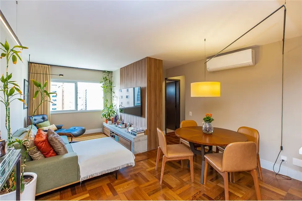 Foto 3 de Apartamento com 2 quartos à venda, 75m2 em Moema, São Paulo - SP