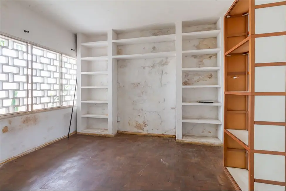 Foto 4 de Casa com 3 quartos à venda, 300m2 em Pacaembu, São Paulo - SP