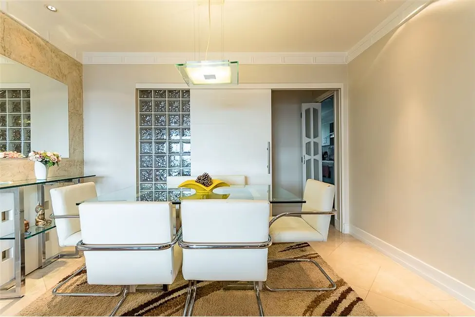 Apartamento com 3 quartos à venda, 133m2 em Tatuapé, São Paulo - SP - imagem 3 Foto 3 de Apartamento com 3 quartos à venda, 133m2 em Tatuapé, São Paulo - SP