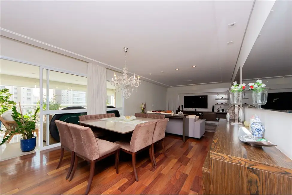 Apartamento com 4 quartos à venda, 242m2 em Tatuapé, São Paulo - SP - imagem 9 Foto 9 de Apartamento com 4 quartos à venda, 242m2 em Tatuapé, São Paulo - SP