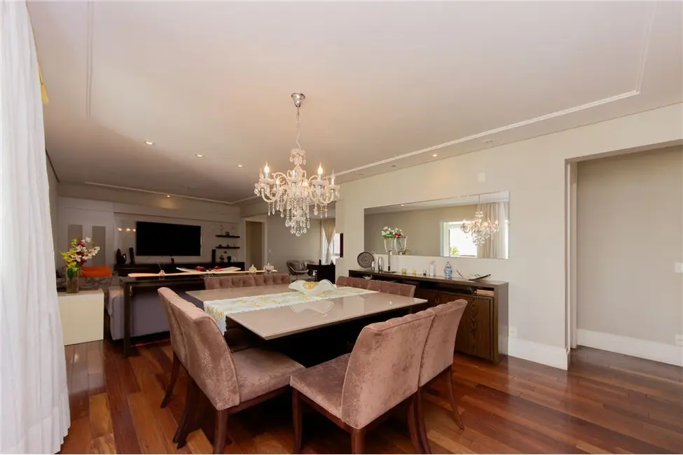 Apartamento com 4 quartos à venda, 242m2 em Tatuapé, São Paulo - SP - imagem 8 Foto 8 de Apartamento com 4 quartos à venda, 242m2 em Tatuapé, São Paulo - SP