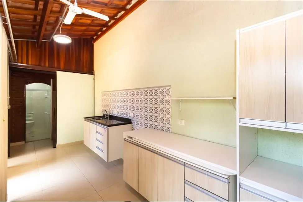 Foto 2 de Casa com 4 quartos à venda, 300m2 em Vila Carrão, São Paulo - SP