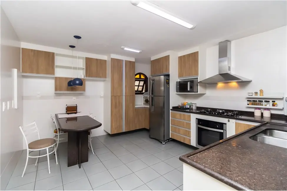 Casa com 4 quartos à venda, 300m2 em Vila Carrão, São Paulo - SP - imagem 3 Foto 3 de Casa com 4 quartos à venda, 300m2 em Vila Carrão, São Paulo - SP