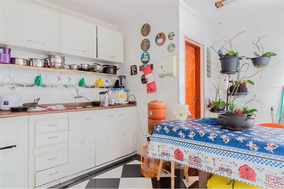 Casa com 3 quartos à venda, 190m2 em Vila Paranaguá, São Paulo - SP - imagem 4 Foto 4 de Casa com 3 quartos à venda, 190m2 em Vila Paranaguá, São Paulo - SP