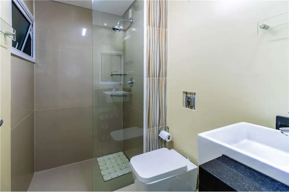 Casa com 3 quartos à venda, 235m2 em Ermelino Matarazzo, São Paulo - SP - imagem 9 Foto 9 de Casa com 3 quartos à venda, 235m2 em Ermelino Matarazzo, São Paulo - SP