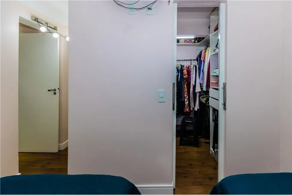 Casa com 3 quartos à venda, 235m2 em Ermelino Matarazzo, São Paulo - SP - imagem 5 Foto 5 de Casa com 3 quartos à venda, 235m2 em Ermelino Matarazzo, São Paulo - SP