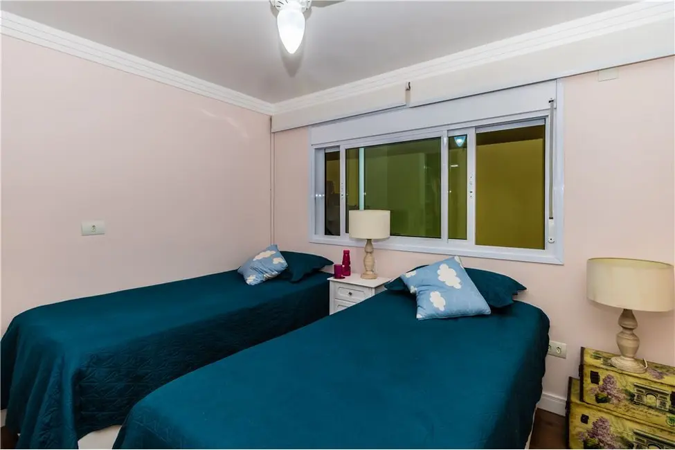 Casa com 3 quartos à venda, 235m2 em Ermelino Matarazzo, São Paulo - SP - imagem 3 Foto 3 de Casa com 3 quartos à venda, 235m2 em Ermelino Matarazzo, São Paulo - SP