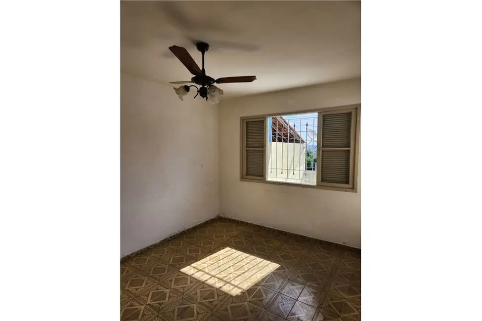 Casa com 3 quartos à venda, 215m2 em Penha de França, São Paulo - SP - imagem 6 Foto 6 de Casa com 3 quartos à venda, 215m2 em Penha de França, São Paulo - SP