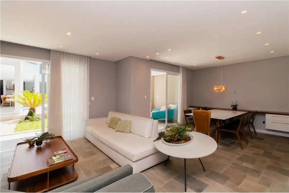 Casa com 4 quartos à venda, 660m2 em Vila Carrão, São Paulo - SP - imagem 8 Foto 8 de Casa com 4 quartos à venda, 660m2 em Vila Carrão, São Paulo - SP