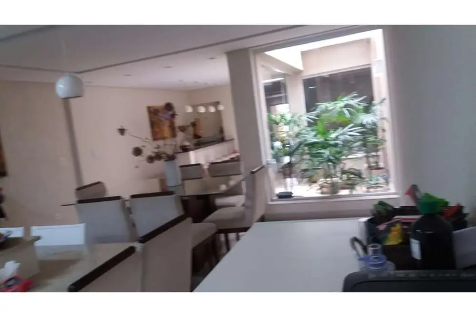 Casa com 4 quartos à venda, 300m2 em Cambuci, São Paulo - SP - imagem 3 Foto 3 de Casa com 4 quartos à venda, 300m2 em Cambuci, São Paulo - SP