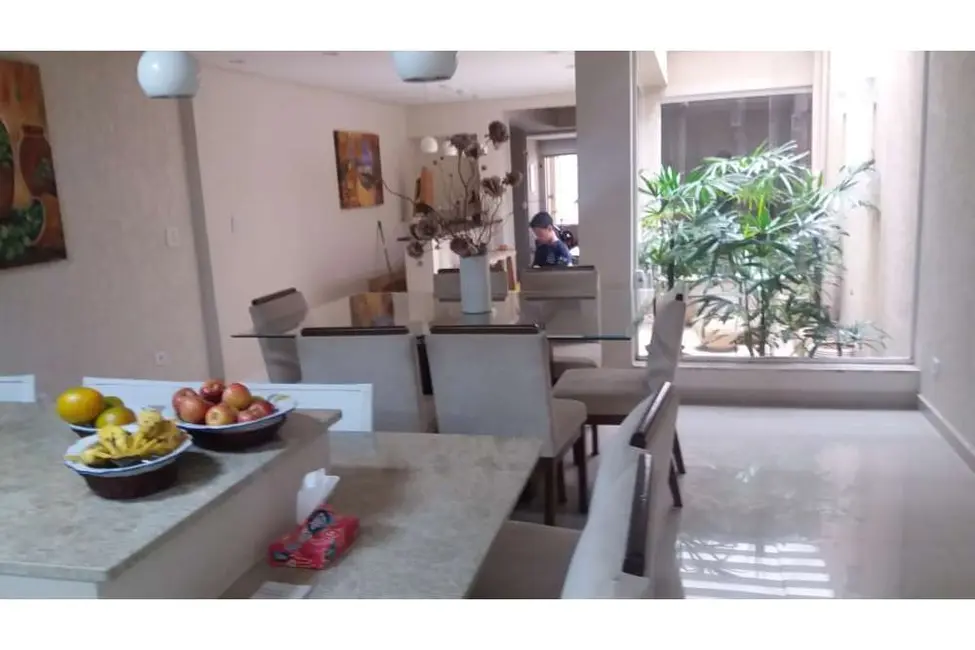 Casa com 4 quartos à venda, 300m2 em Cambuci, São Paulo - SP - imagem 4 Foto 4 de Casa com 4 quartos à venda, 300m2 em Cambuci, São Paulo - SP