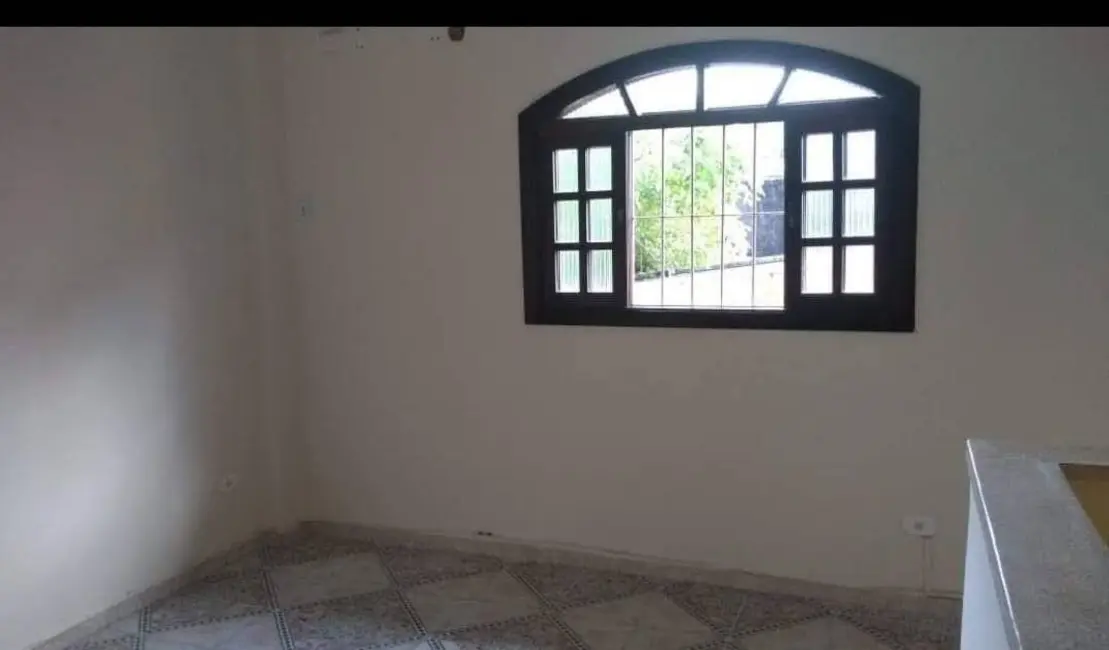 Foto 8 de Casa com 2 quartos à venda, 55m2 em Vila Santo Antônio, Guaruja - SP