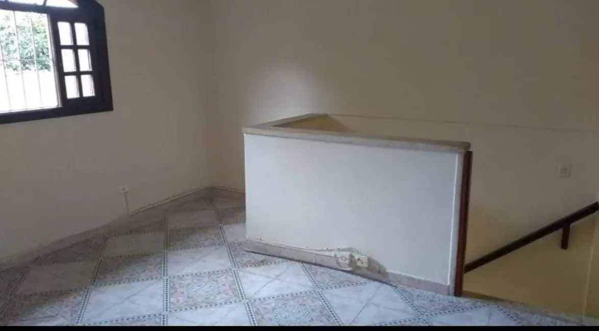 Foto 4 de Casa com 2 quartos à venda, 55m2 em Vila Santo Antônio, Guaruja - SP