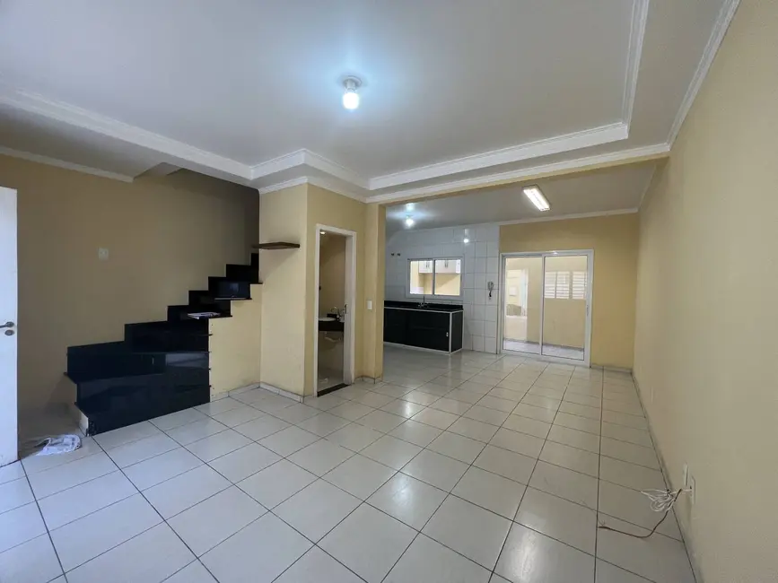 Foto 2 de Casa com 3 quartos à venda, 80m2 em Jardim Santa Cruz (Campo Grande), São Paulo - SP