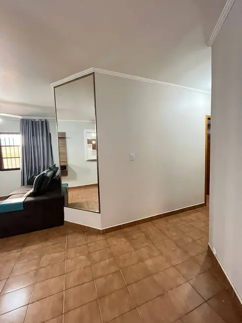 Apartamento com 2 quartos à venda em Guilhermina, Praia Grande - SP - imagem 3 Foto 3 de Apartamento com 2 quartos à venda em Guilhermina, Praia Grande - SP