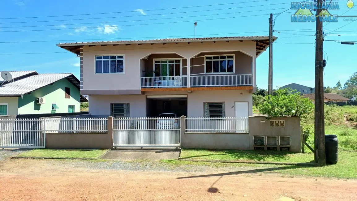 Foto 1 de Casa com 4 quartos à venda, 295m2 em Benedito, Indaial - SC