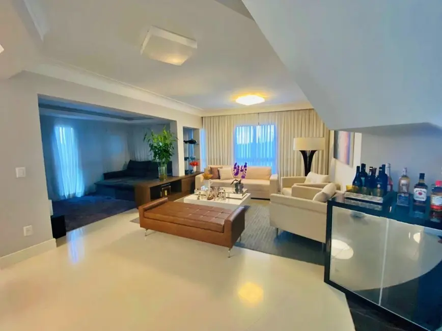 Apartamento com 3 quartos à venda, 260m2 em Notre Dame, Campinas - SP - imagem 3 Foto 3 de Apartamento com 3 quartos à venda, 260m2 em Notre Dame, Campinas - SP