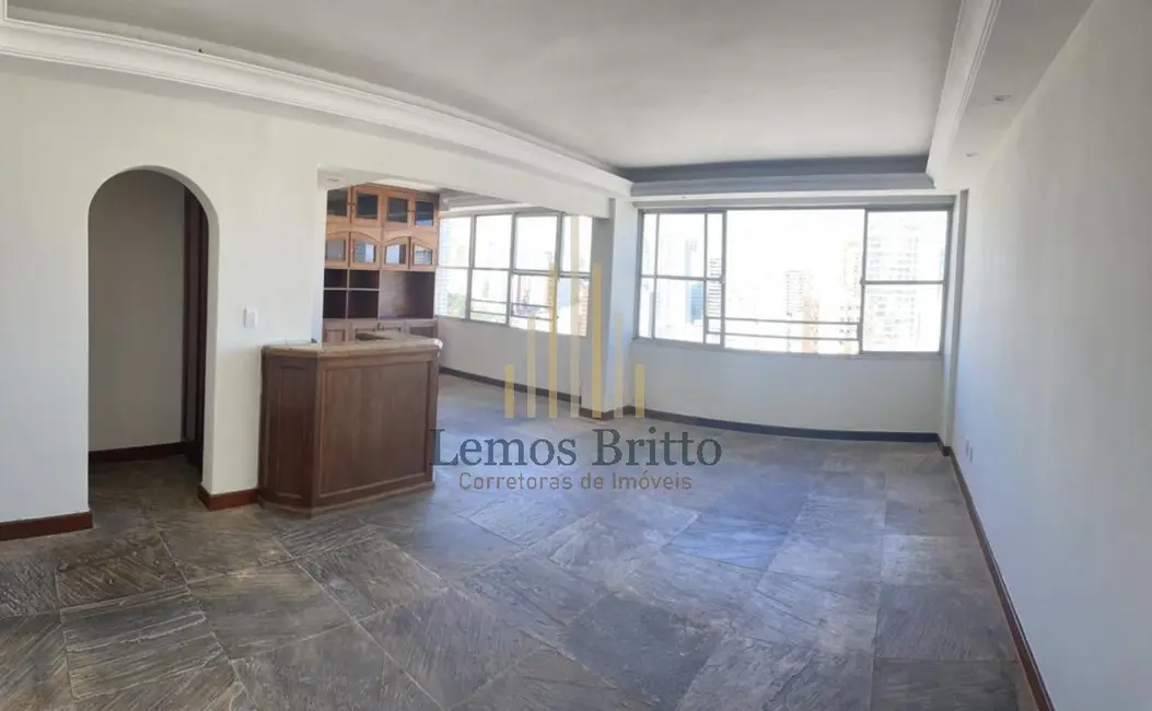Foto 2 de Apartamento com 3 quartos à venda em Barra, Salvador - BA