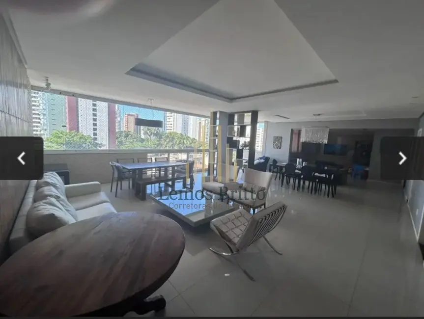 Foto 1 de Apartamento com 3 quartos à venda, 250m2 em Vitória, Salvador - BA