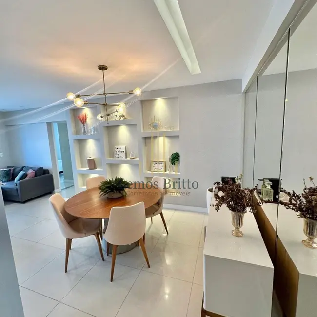 Foto 2 de Apartamento com 2 quartos à venda, 87m2 em Armação, Salvador - BA