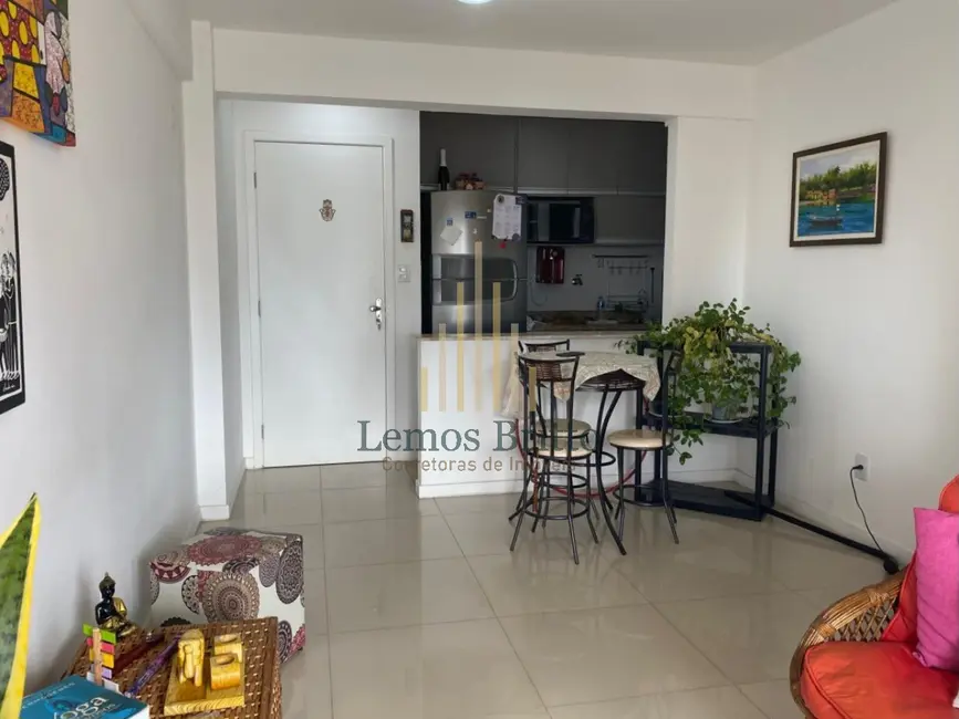 Foto 2 de Apartamento com 2 quartos à venda, 49m2 em Santa Teresa, Salvador - BA