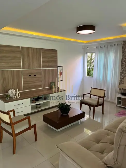 Foto 2 de Apartamento com 4 quartos à venda, 280m2 em Camacari - BA
