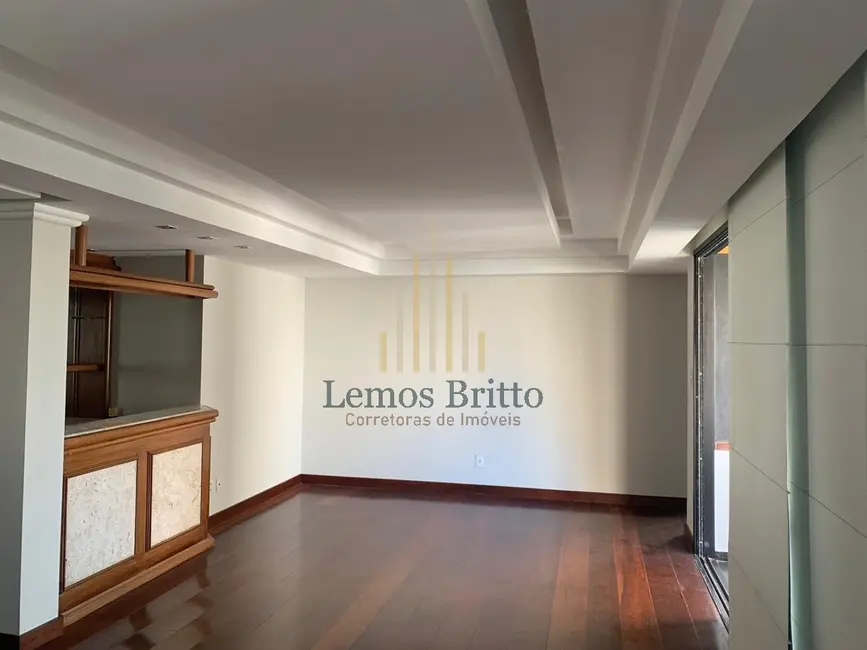 Apartamento com 4 quartos para alugar, 10m2 em Pituba, Salvador - BA - imagem 4 Foto 4 de Apartamento com 4 quartos para alugar, 10m2 em Pituba, Salvador - BA