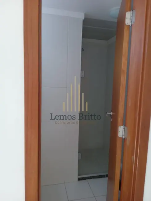 Foto 8 de Apartamento com 2 quartos para alugar, 10m2 em Caminho das Árvores, Salvador - BA