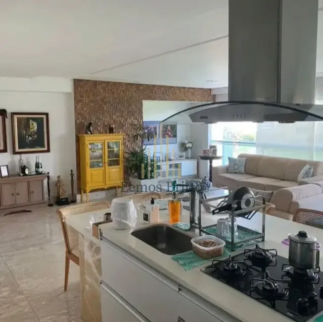 Apartamento com 3 quartos para alugar, 135m2 em Itaigara, Salvador - BA - imagem 3 Foto 3 de Apartamento com 3 quartos para alugar, 135m2 em Itaigara, Salvador - BA