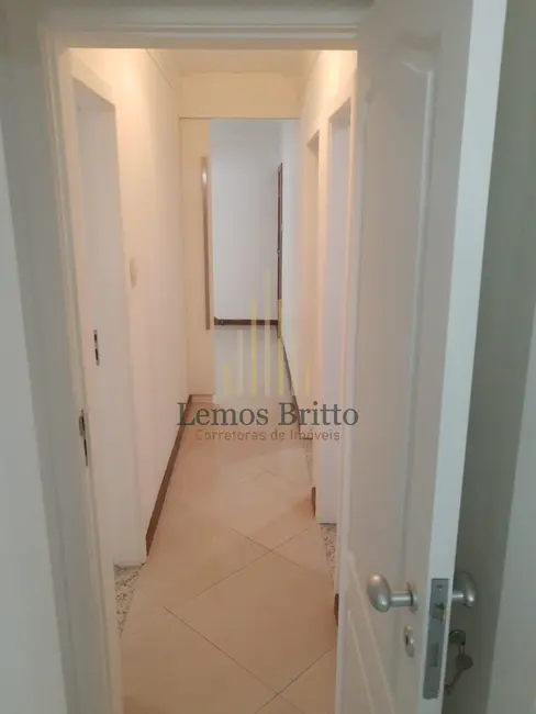 Foto 5 de Apartamento com 2 quartos para alugar, 10m2 em Itaigara, Salvador - BA