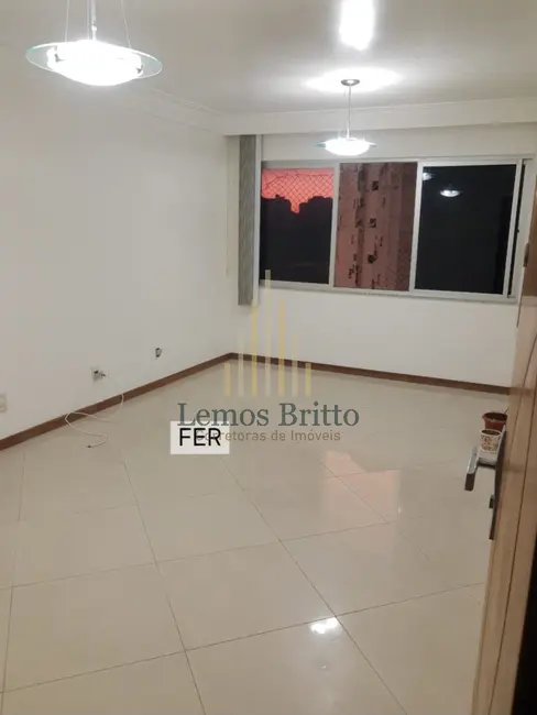 Foto 1 de Apartamento com 2 quartos para alugar, 10m2 em Itaigara, Salvador - BA