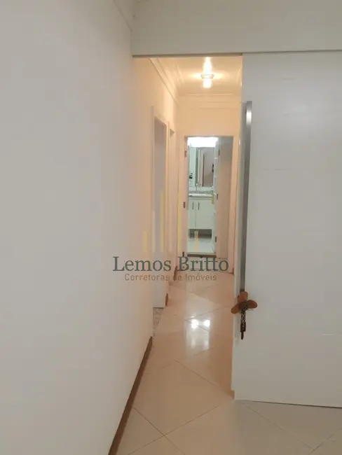 Foto 4 de Apartamento com 2 quartos para alugar, 10m2 em Itaigara, Salvador - BA