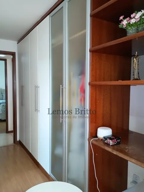 Apartamento com 4 quartos à venda, 110m2 em Itaigara, Salvador - BA - imagem 9 Foto 9 de Apartamento com 4 quartos à venda, 110m2 em Itaigara, Salvador - BA